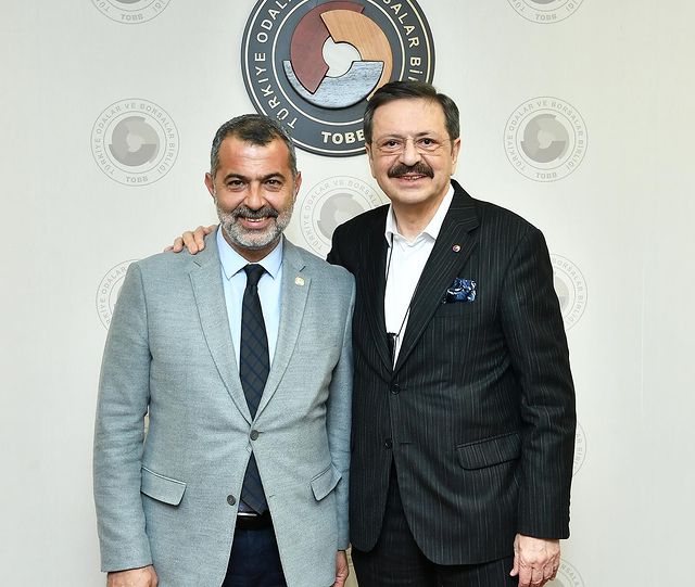 Kumluca Ticaret ve Sanayi Odası Başkanı Fahri Özen, TOBB Başkanı Rifat Hisarcıklıoğlu'nu ziyaret etti